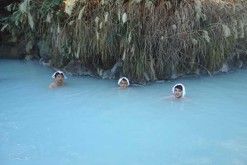 купание в Нюто onsen